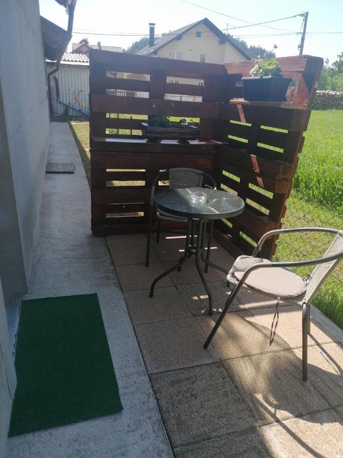 Studio Apartman Krosna Perusic Экстерьер фото
