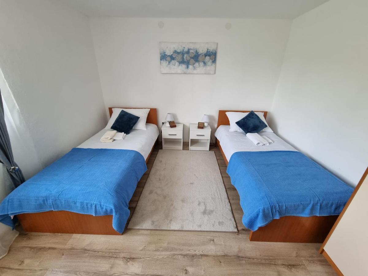 Studio Apartman Krosna Perusic Экстерьер фото