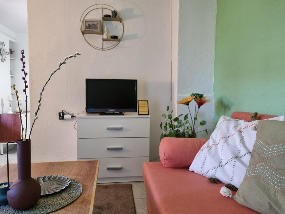 Studio Apartman Krosna Perusic Экстерьер фото